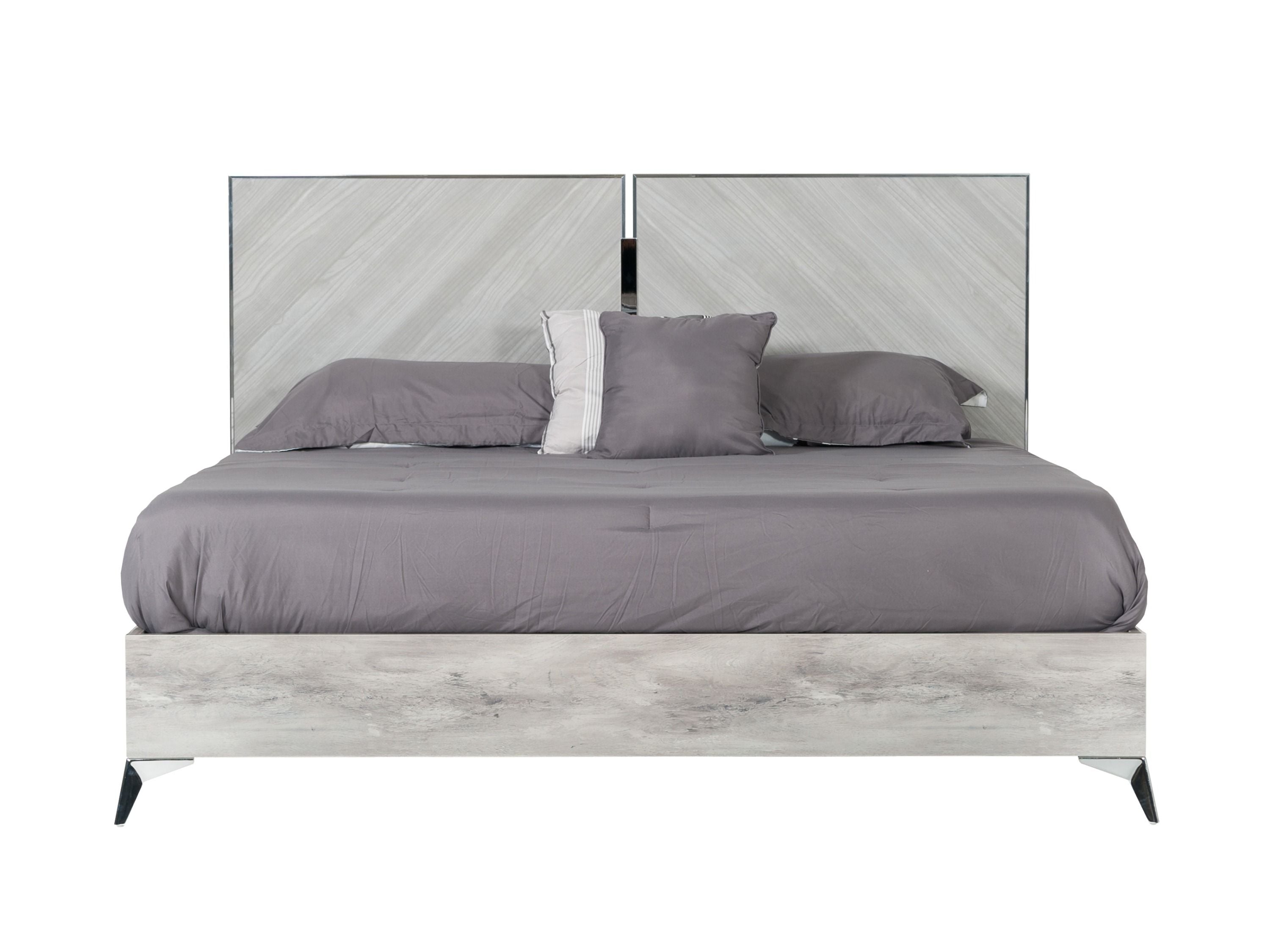 Queen Nova Domus Alexa Italian Modern Grey Bed