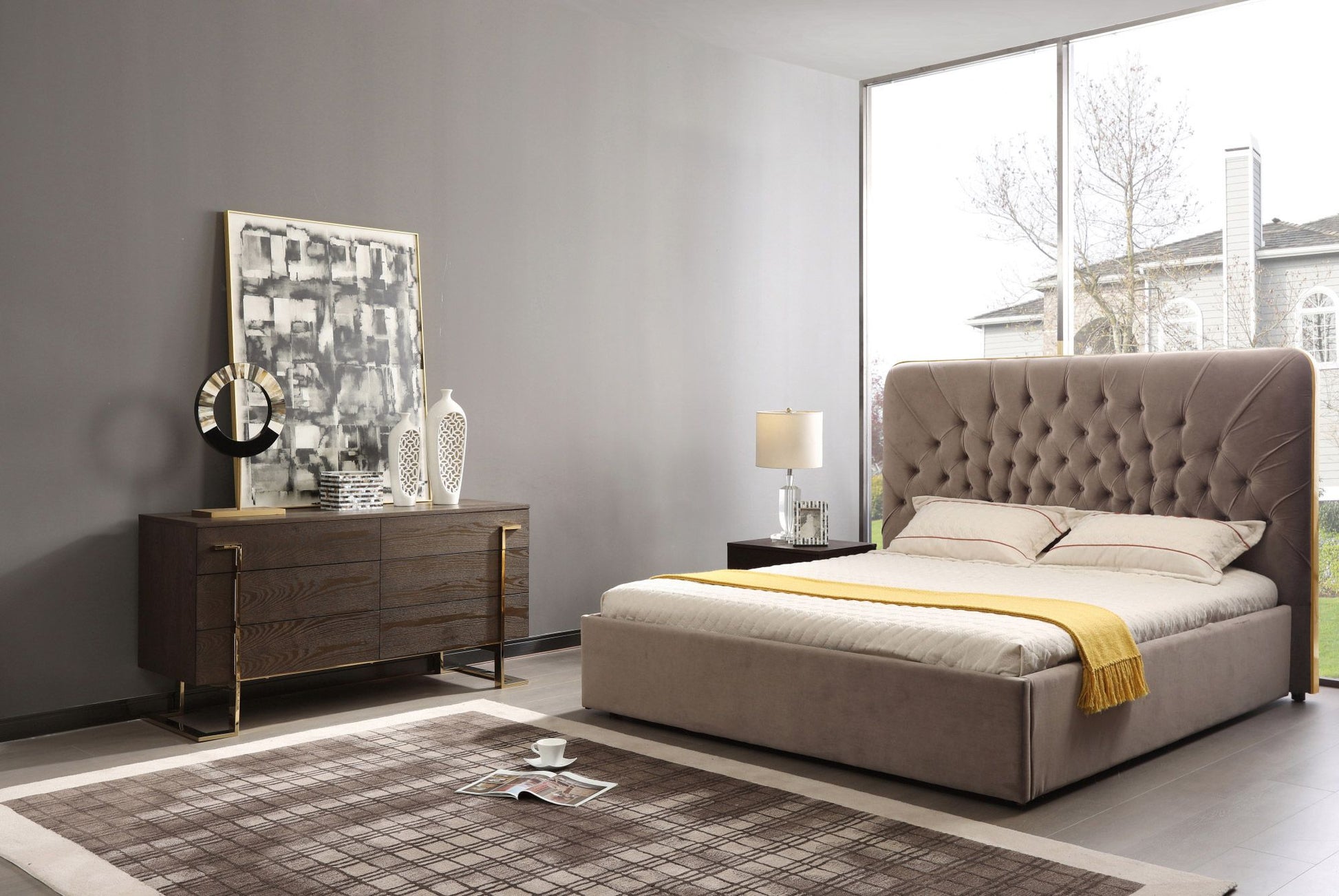 Modrest Moontide - Queen Glam Beige Velvet and Brushed Brass Bed