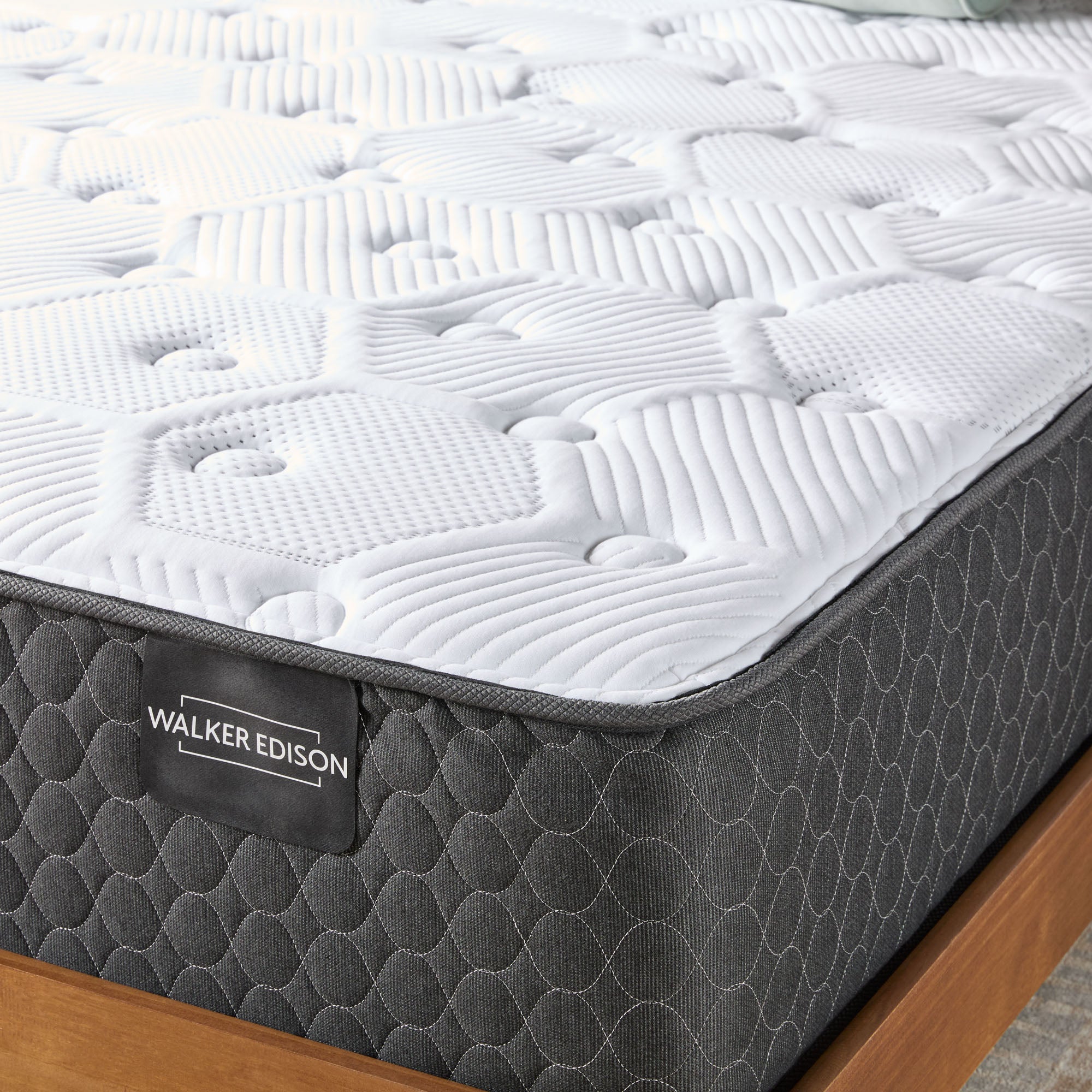 Essential WE Original Plush Mattress