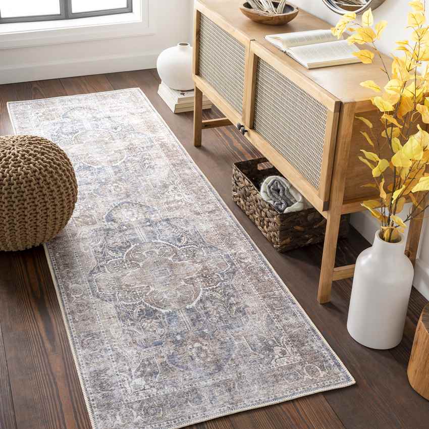 West Des Moines Traditional Washable Rug, Tan