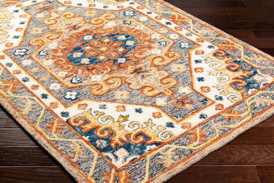 Shaneta Traditional Area Rug, Light Gray