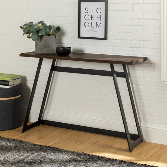 Metal Wrap Entry Table