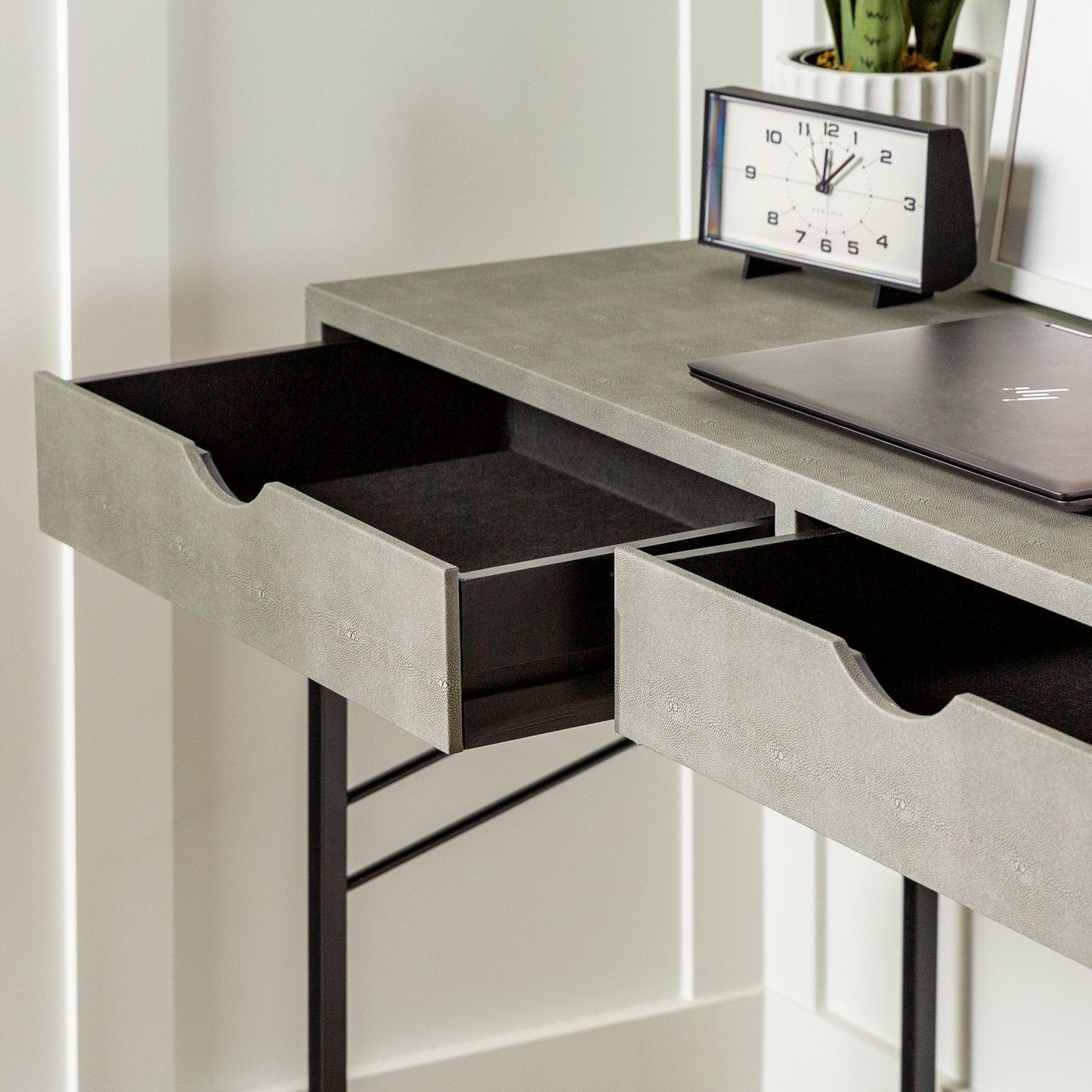 Vetti Faux Shagreen Desk