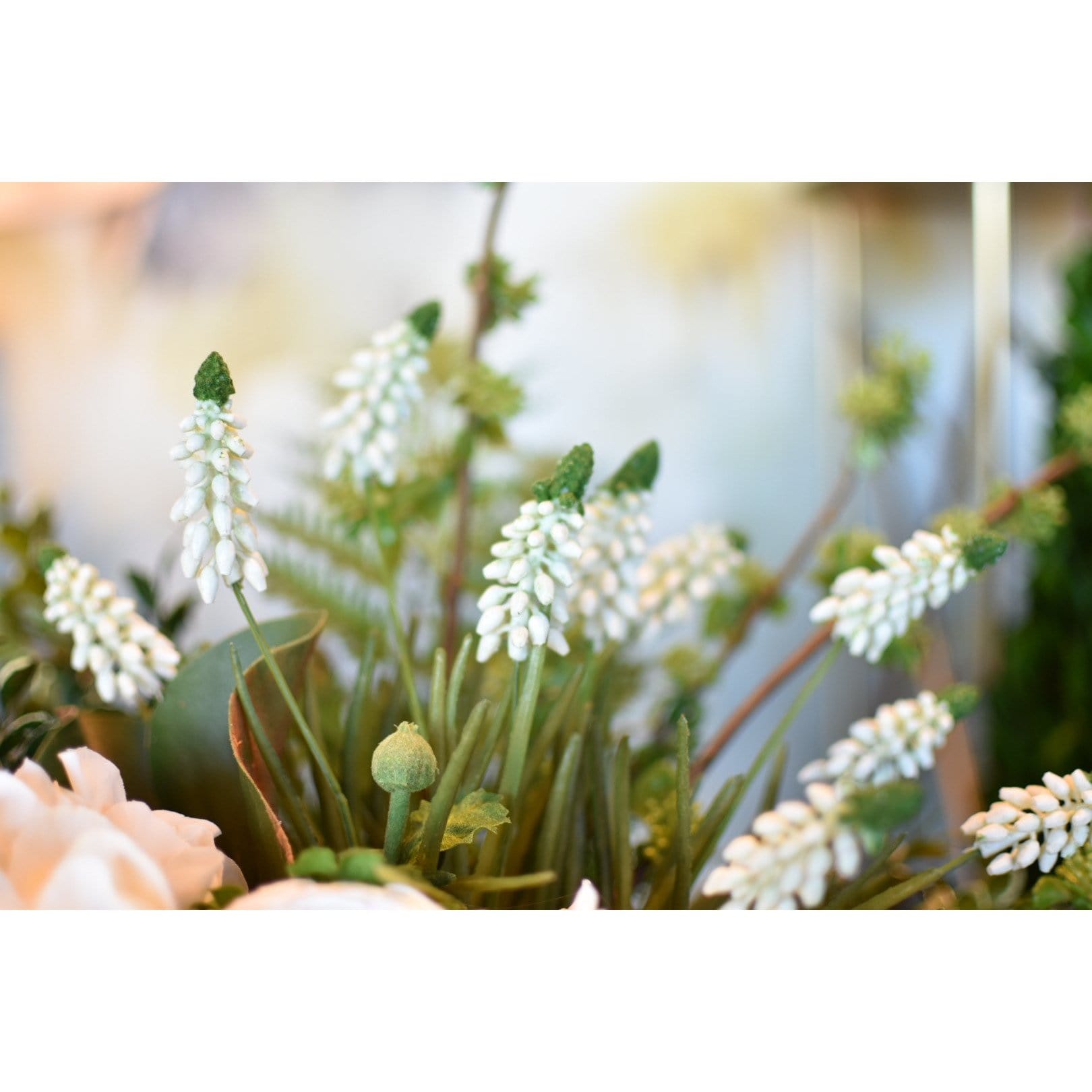 Muscari/Grape Hyacinth Bush, 12.5", White