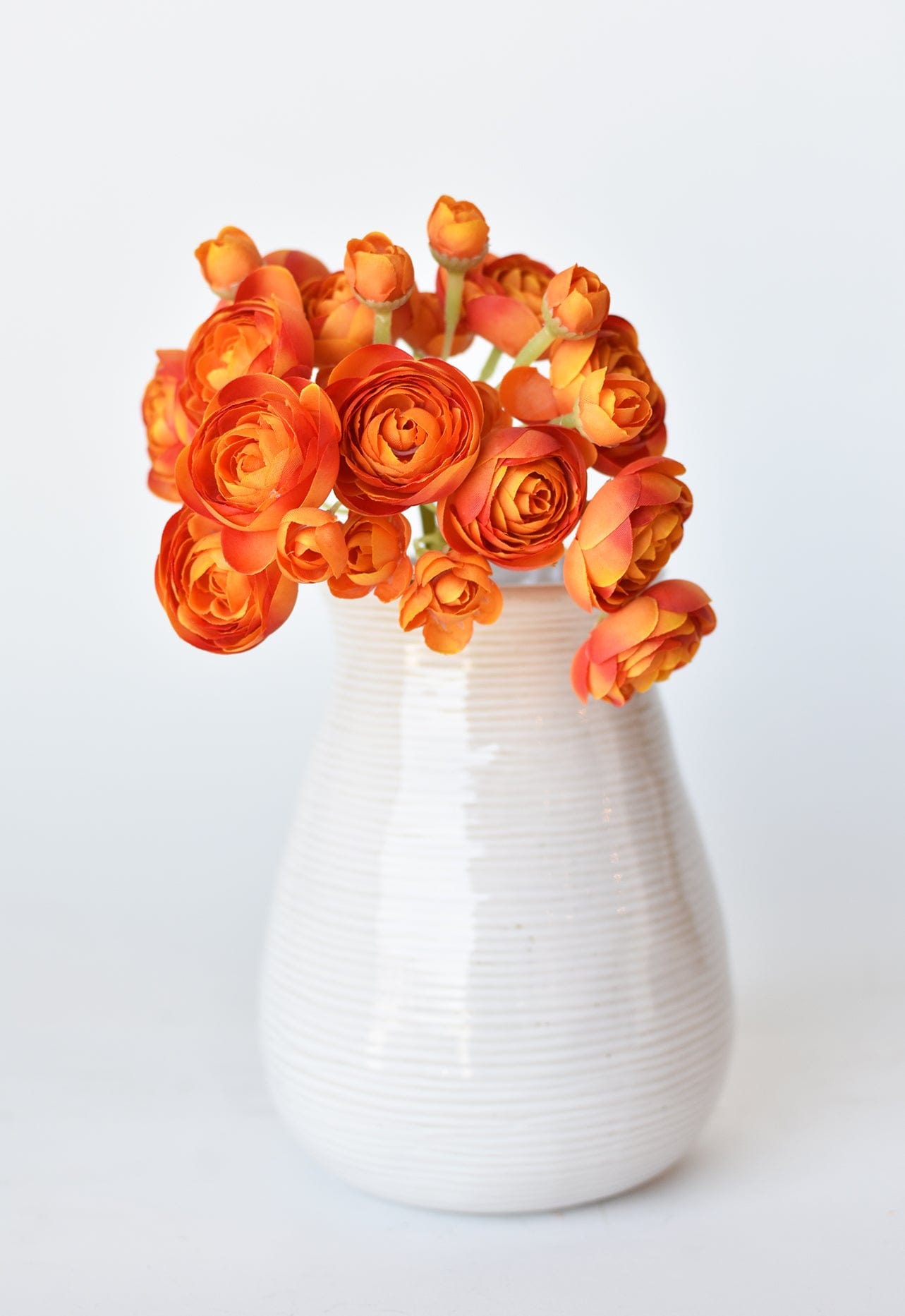 Ranunculus Stem Bundle, 10.5", Peachy Orange