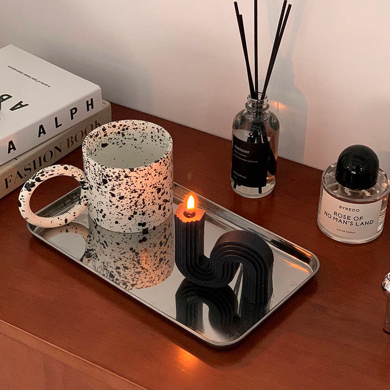 S-Shaped Candle