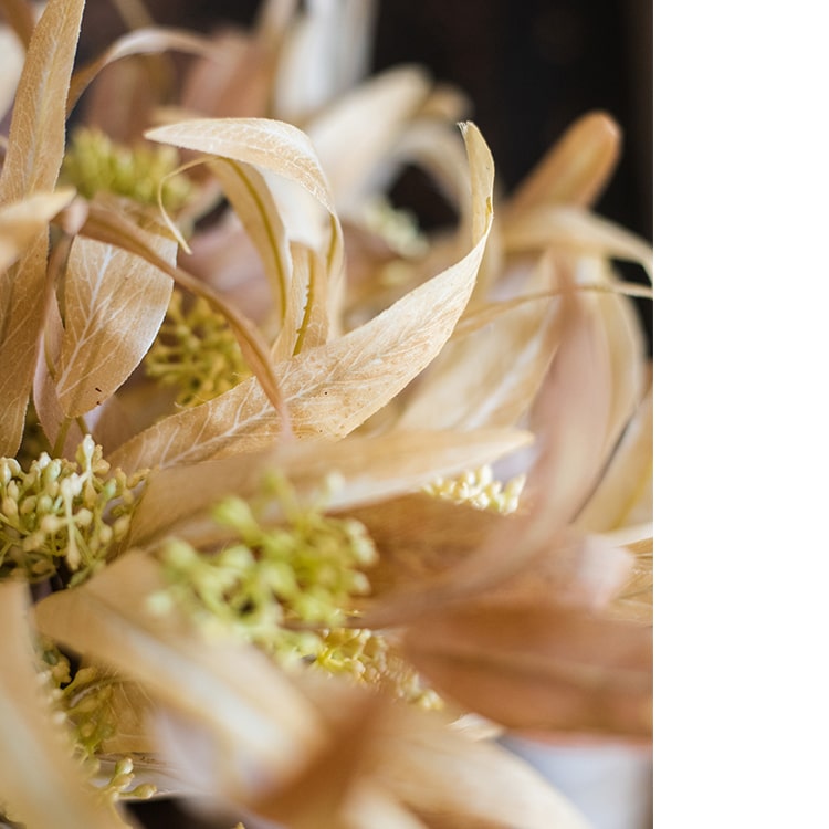 Silk Long Eucalyptus Leaf Bunch in Natural Faux