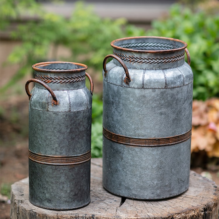 Restoration Flower Pot Gray Brown Round Metal