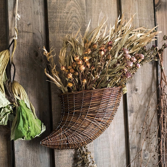 Horn Shape Willow Hanging Basket Planter