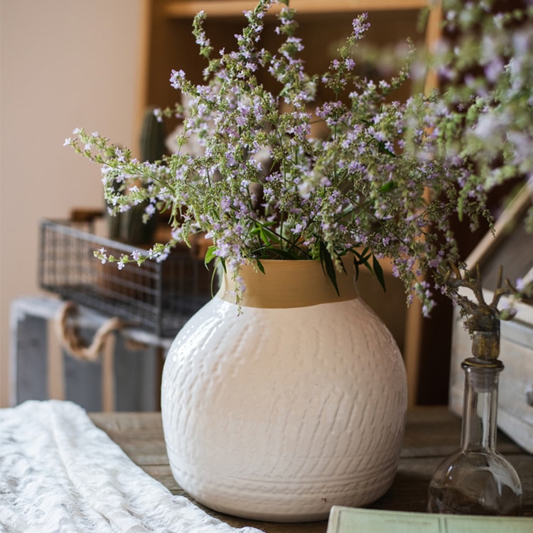 White Flower Vase Glazed Ceramic Vase