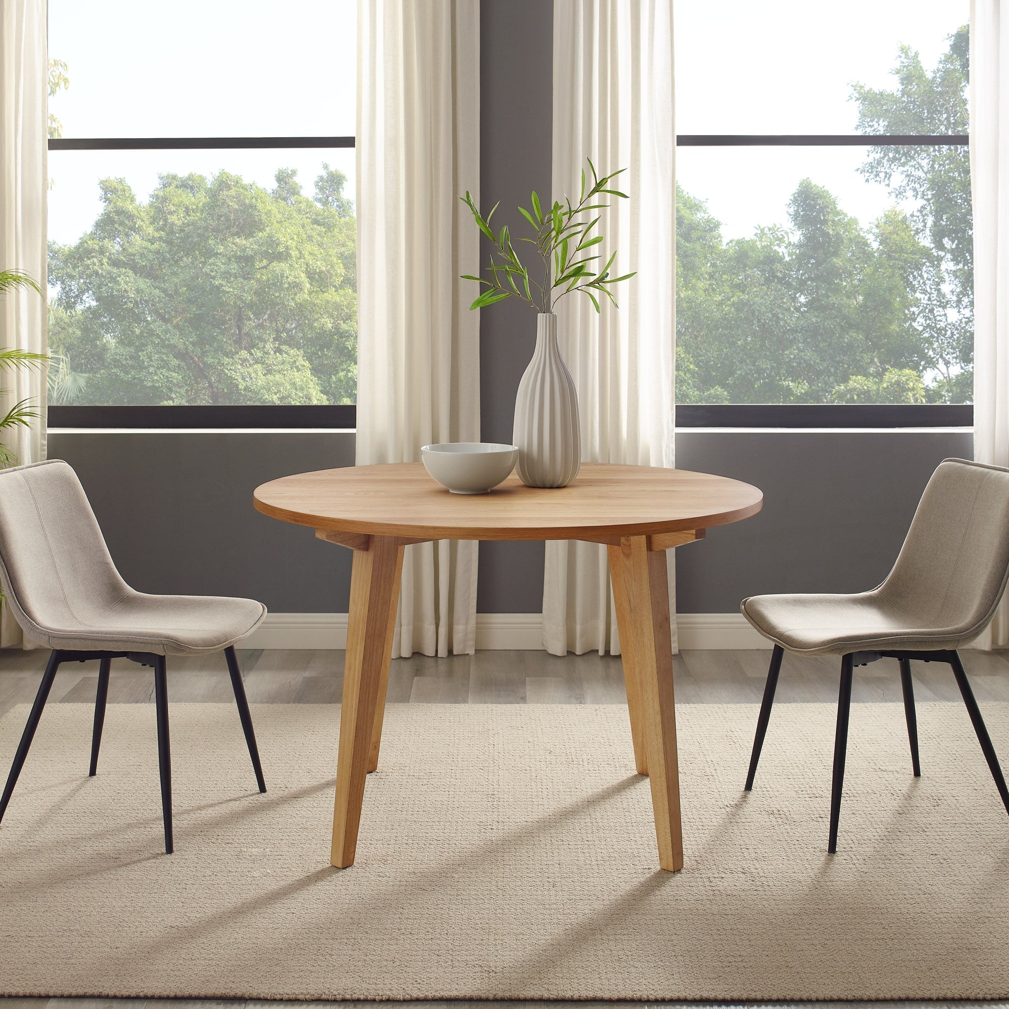 Kochi Minimalist Solid Wood Round Dining Table