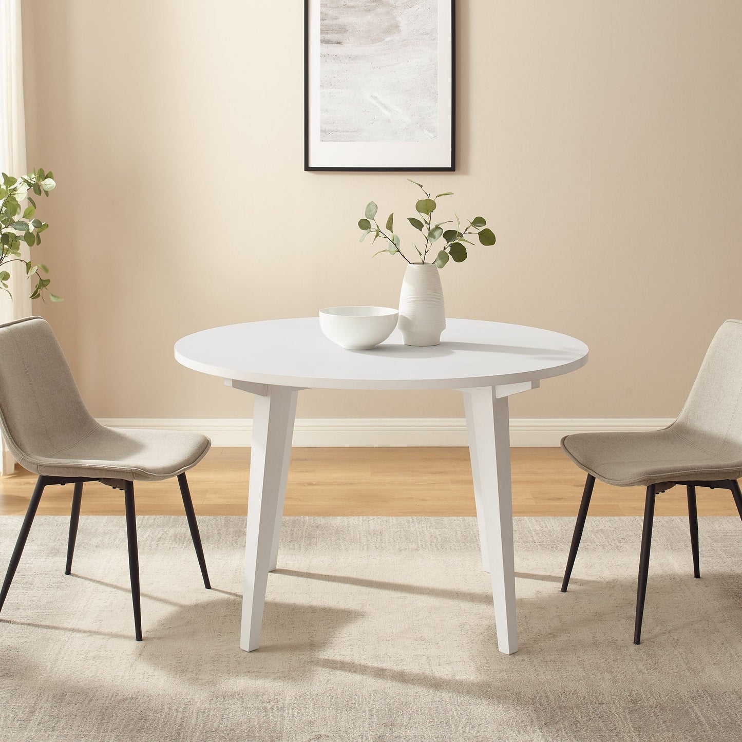 Kochi Minimalist Solid Wood Round Dining Table