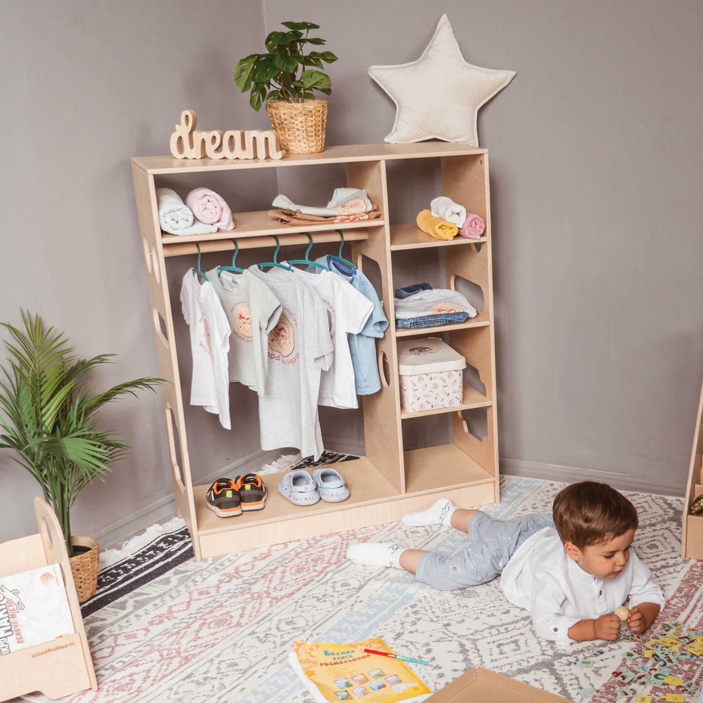 Montessori Closet