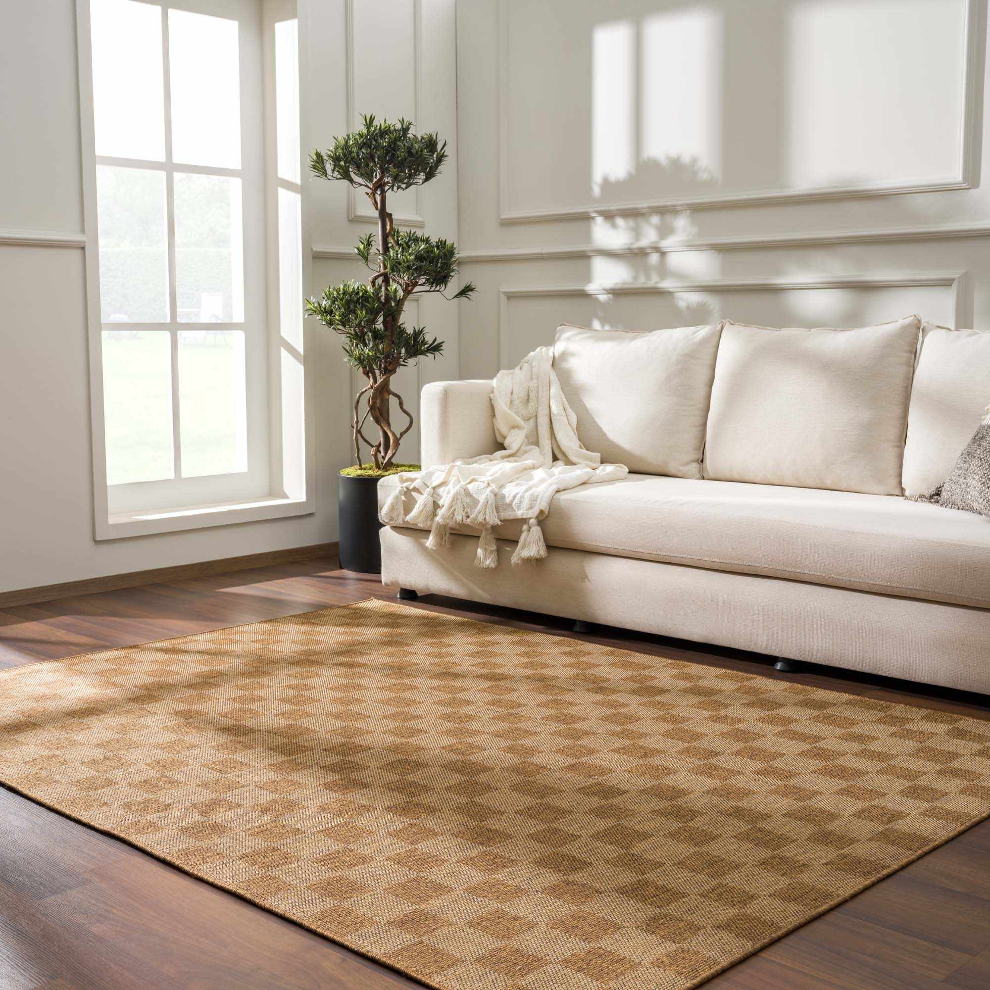 Kuval Checkered Polypropylene Rug, Brown