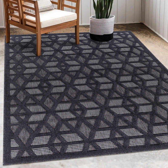 Nuri Polypropylene Outdoor Rug, Black