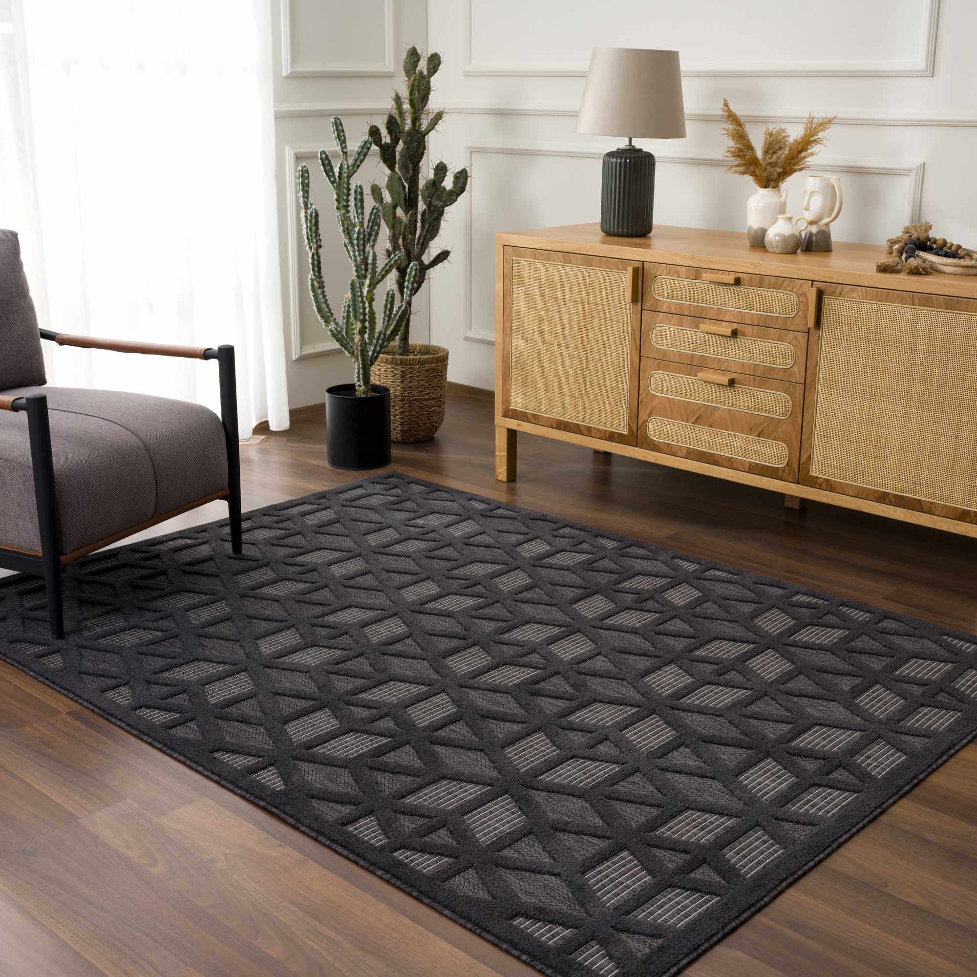 Nuri Polypropylene Outdoor Rug, Black