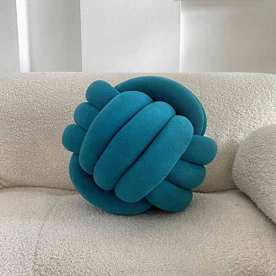 Knot Pillow