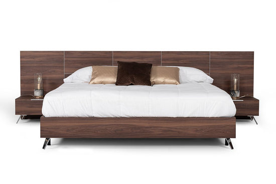 Queen Nova Domus Brooklyn Italian Modern Walnut Bed