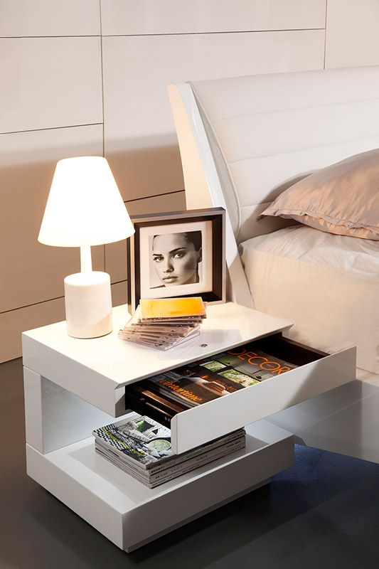 Modrest Esso Modern White Glossy Nightstand