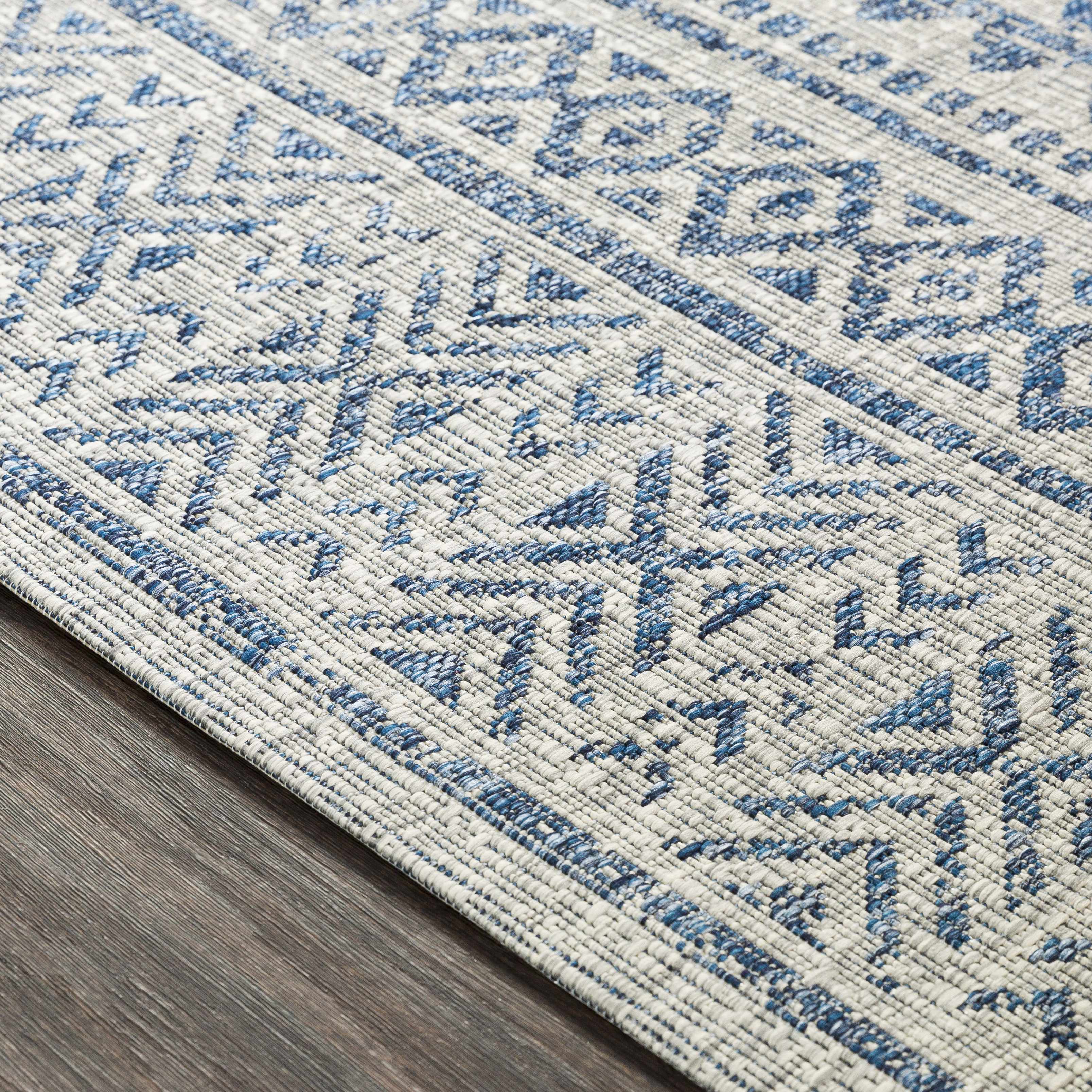 Novato Polypropylene Outdoor Rug