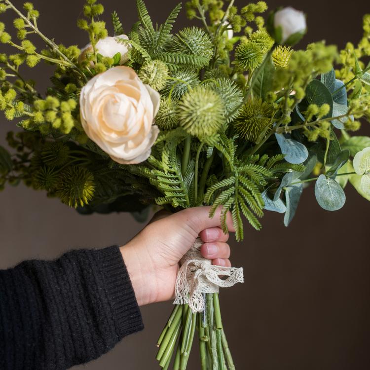 Greenery White Rose Bouquet in Pottery Set