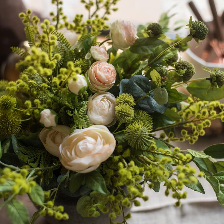 Greenery White Rose Bouquet in Pottery Set