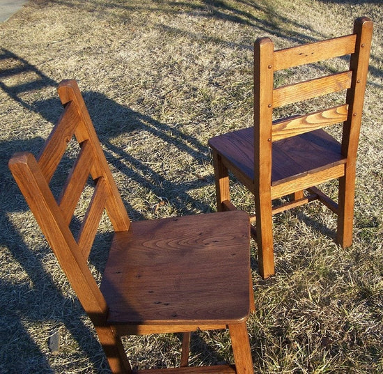 Antique-inspired Ladderback Wormy Chestnut Dining Chair