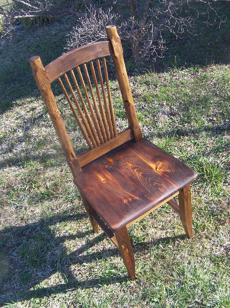 Rustic Spindle-back Heart Pine Dining Chair