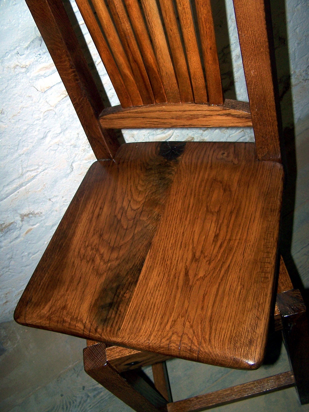 Mid-century Modern Swivel Bar Chair with Spindle-back