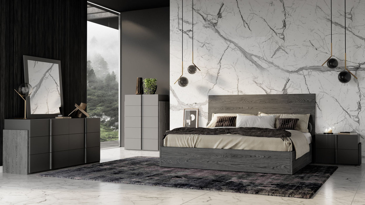 Queen Nova Domus Lucia - Italian Modern Matte Grey / Elm Grey Bedroom Set