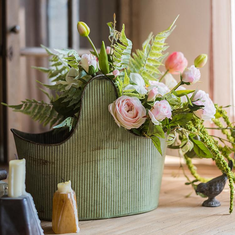 Iron Carry Pot Old Fashion Flower Bucket