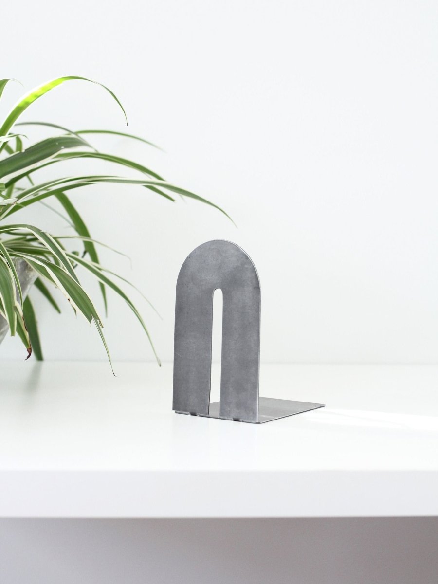 Metal Arch Bookend