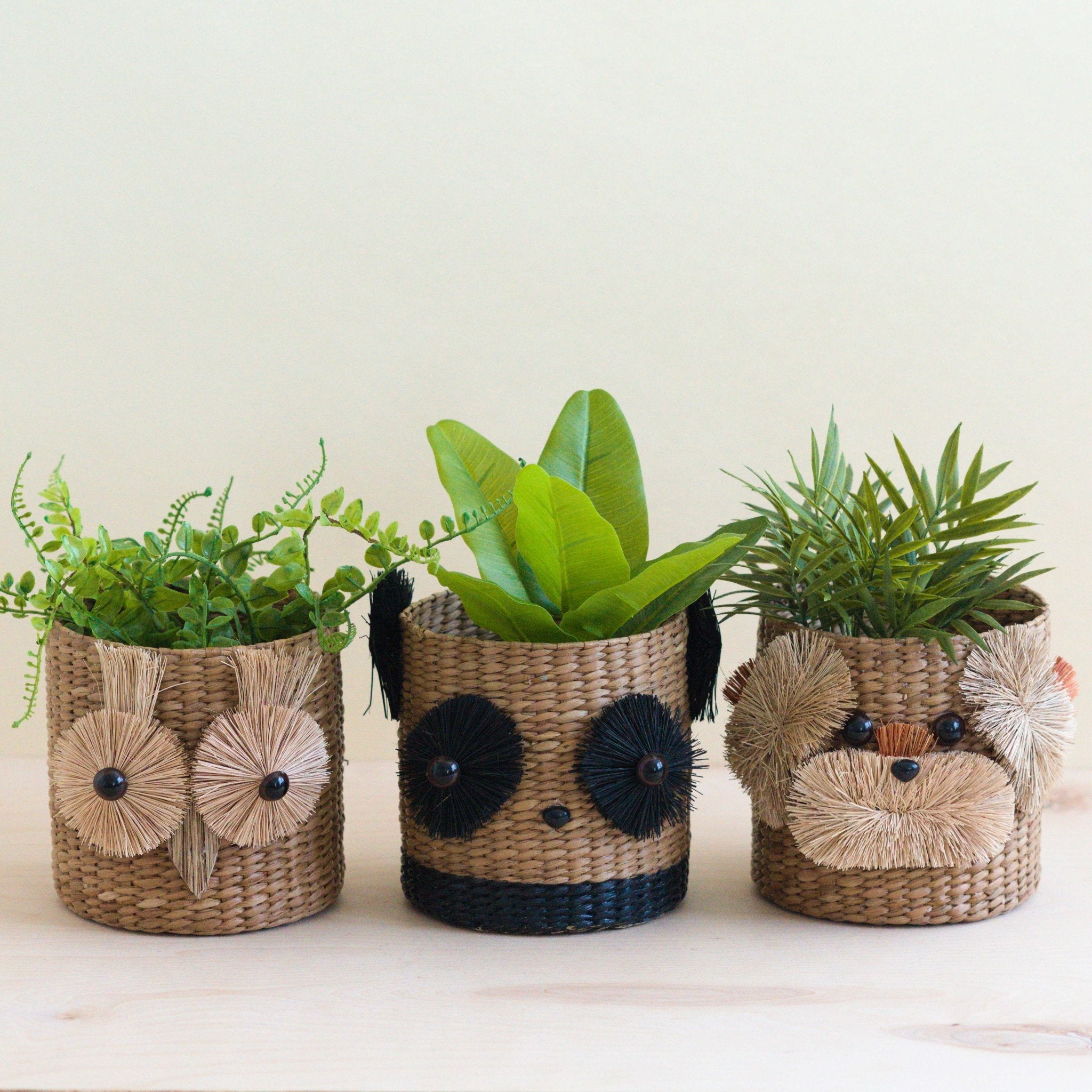 Owl Seagrass Basket Planter