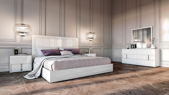 Modrest Nicla Italian Modern White Bed, Eastern King